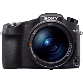 RX10 IV mit 0,03 Sekunden schnellem Autofokus und optischem 25-fachem Zoom